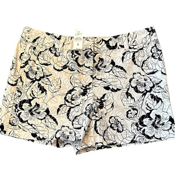 Ann Taylor Loft NWT Tropical Floral mid rise Tan Black  4” Short 45.00 Size 8 - Picture 1 of 3